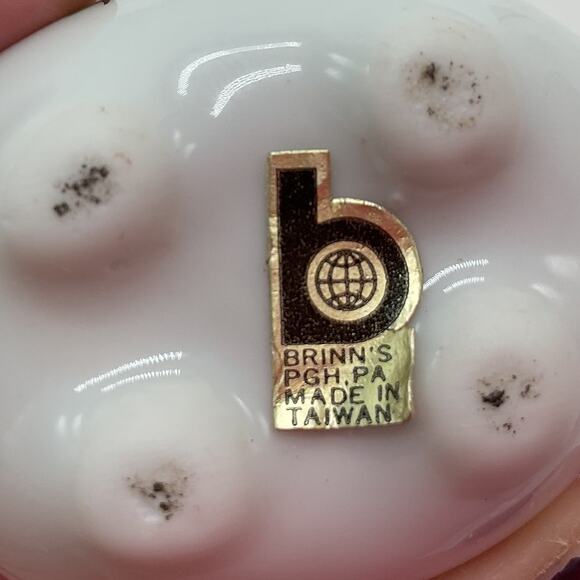 VTG Brinns of PA Salt and Pepper Shaker Set w Toothpick Holder - Picture 10 of 10